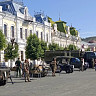 На площади в Вольске открыли выставку военной техники